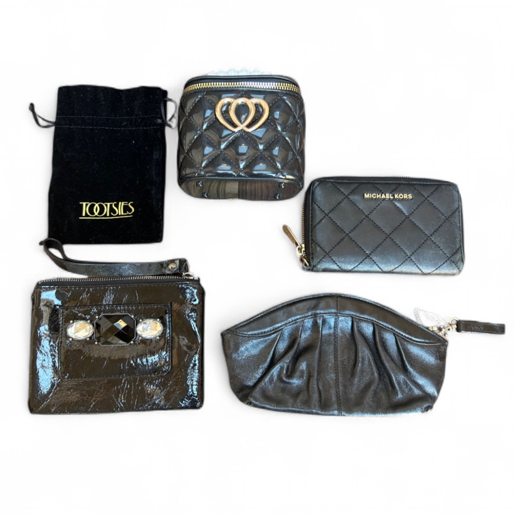 Set Of 5 Name Brand Bags  Wallet